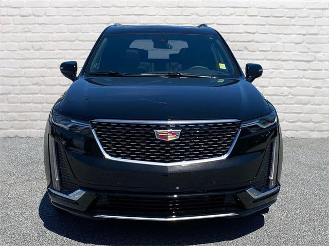 new 2025 Cadillac XT6 car, priced at $56,215