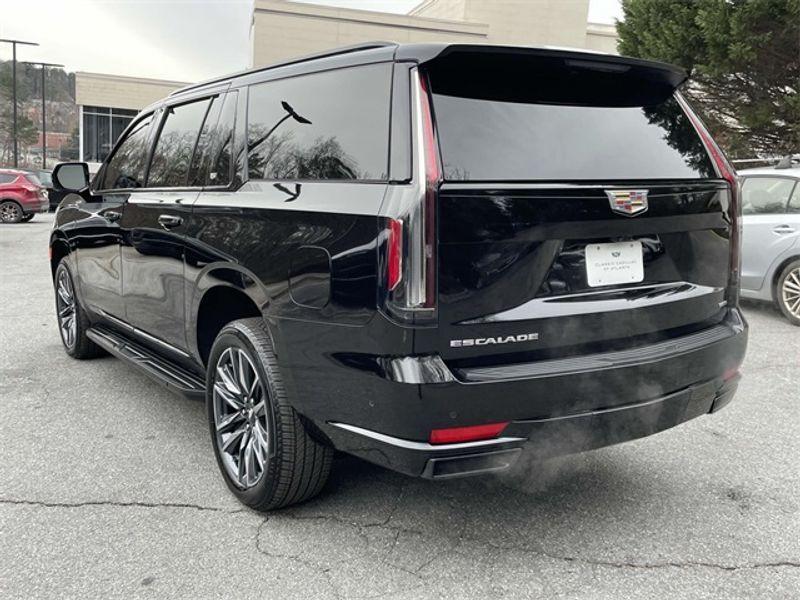 new 2024 Cadillac Escalade ESV car, priced at $119,990