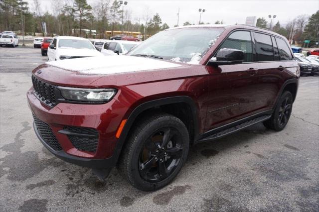 new 2025 Jeep Grand Cherokee car, priced at $43,550