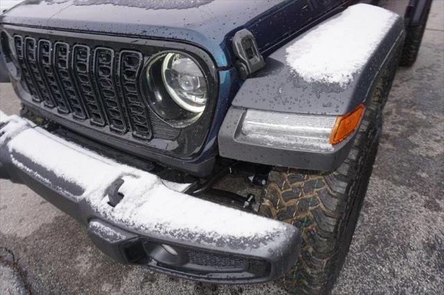 new 2025 Jeep Wrangler car, priced at $45,375