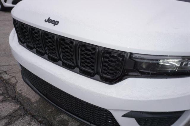 new 2025 Jeep Grand Cherokee car, priced at $42,955