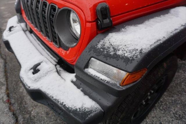 new 2025 Jeep Wrangler car, priced at $34,185