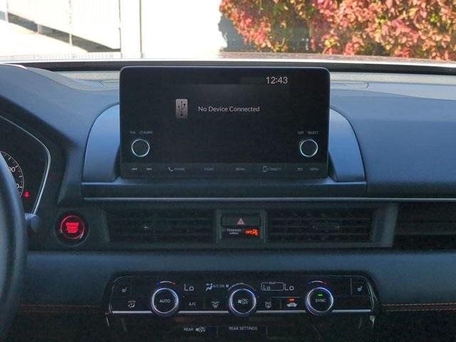 used 2025 Honda Pilot car, priced at $38,800