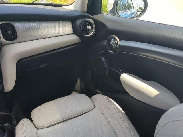 used 2023 MINI Hardtop car, priced at $27,500