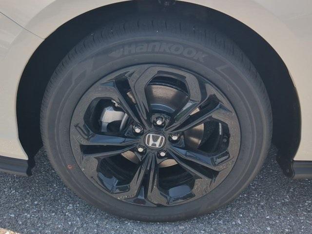 new 2025 Honda Accord car, priced at $32,165