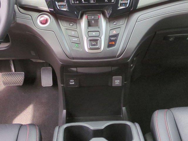 used 2024 Honda Odyssey car, priced at $38,500