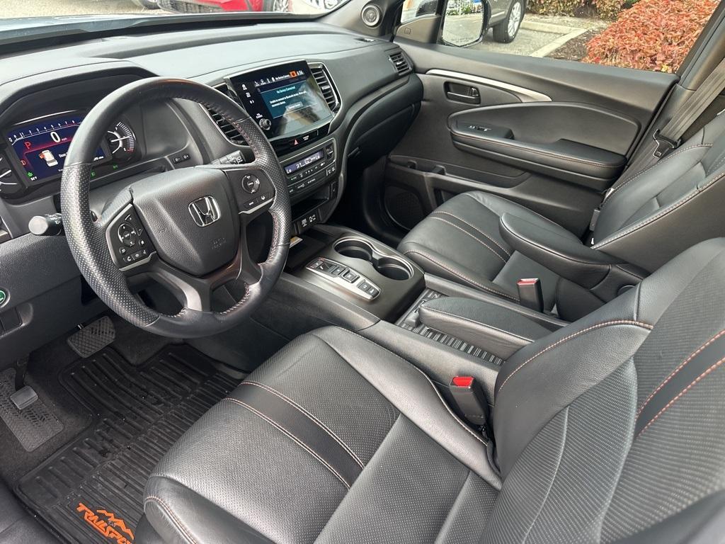used 2022 Honda Passport car, priced at $34,500