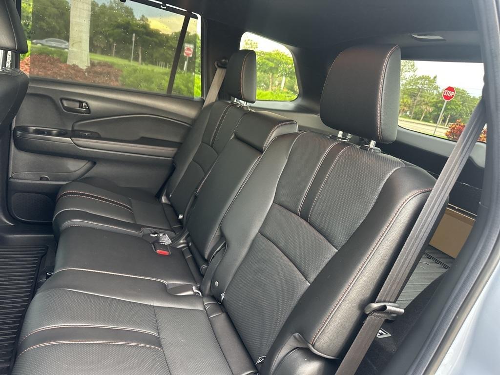 used 2022 Honda Passport car, priced at $34,500