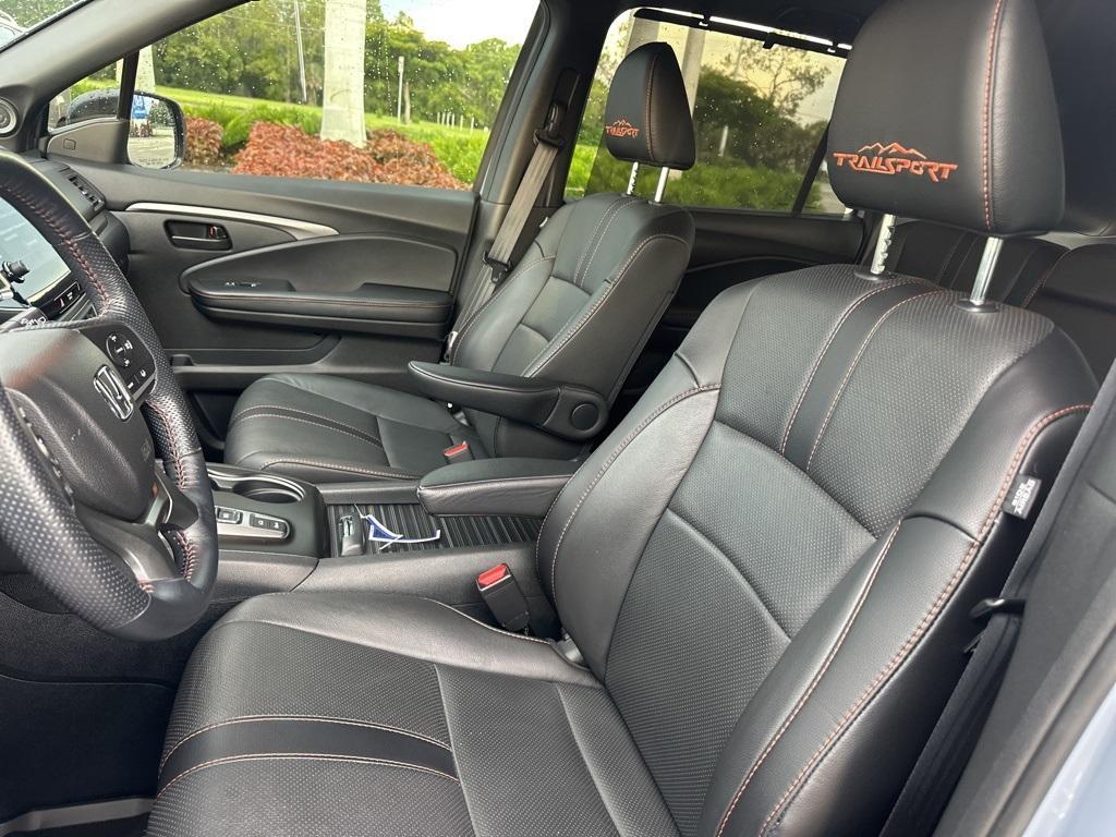 used 2022 Honda Passport car, priced at $34,500
