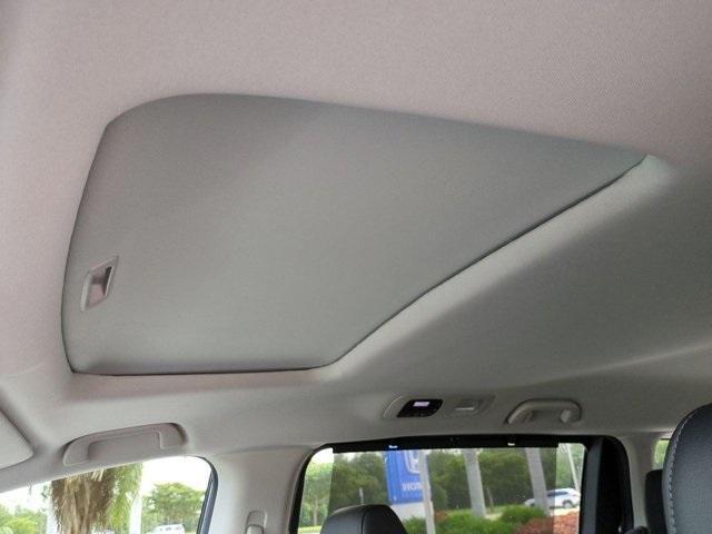 new 2026 Honda Odyssey car, priced at $44,290