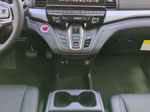 new 2026 Honda Odyssey car, priced at $44,290