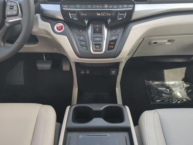 new 2025 Honda Odyssey car, priced at $44,125