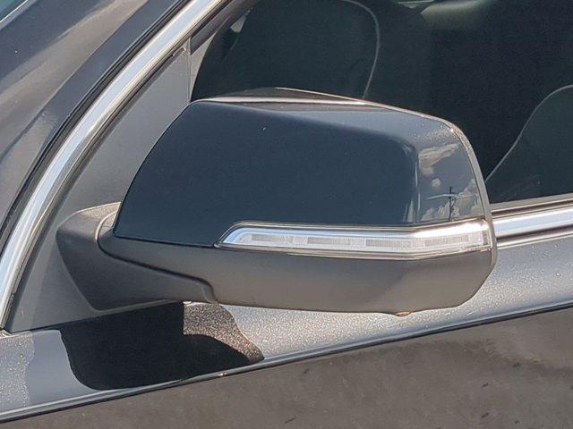 used 2023 Chevrolet Traverse car, priced at $38,888