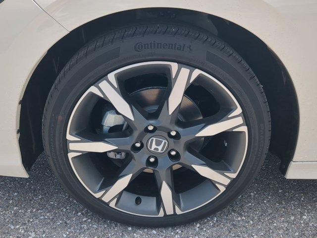 new 2026 Honda Civic Hybrid car, priced at $33,900
