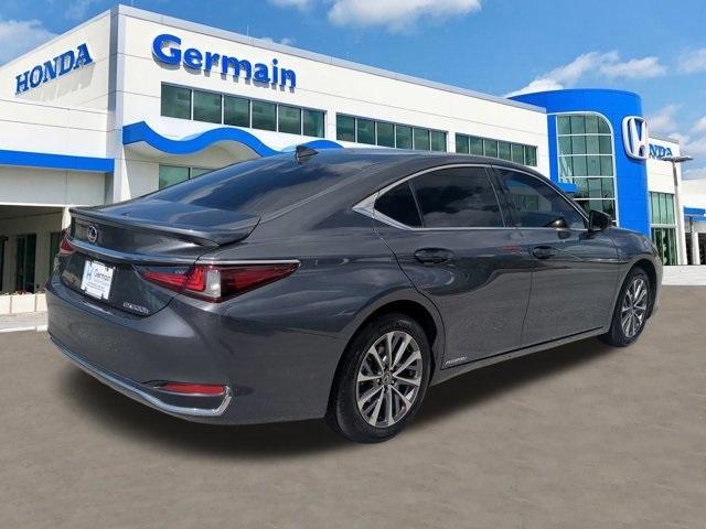 used 2022 Lexus ES 300h car, priced at $34,588