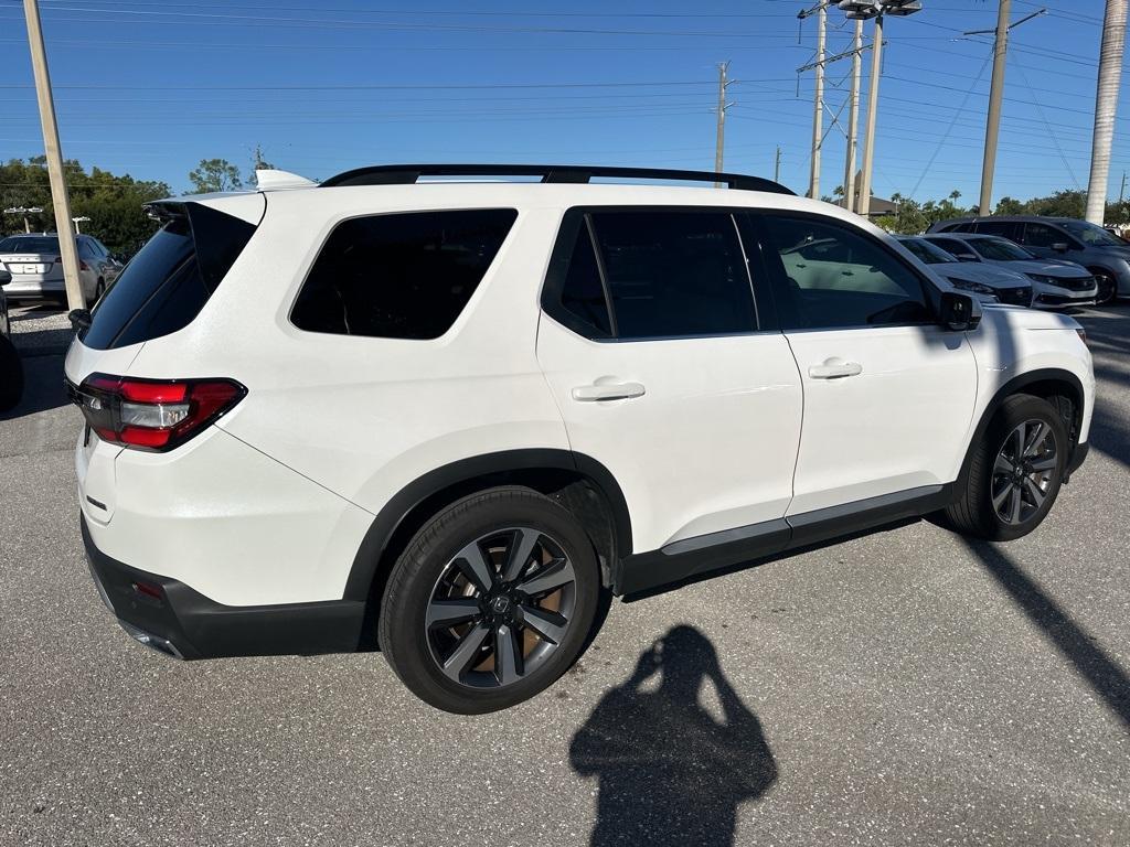used 2024 Honda Pilot car, priced at $42,800