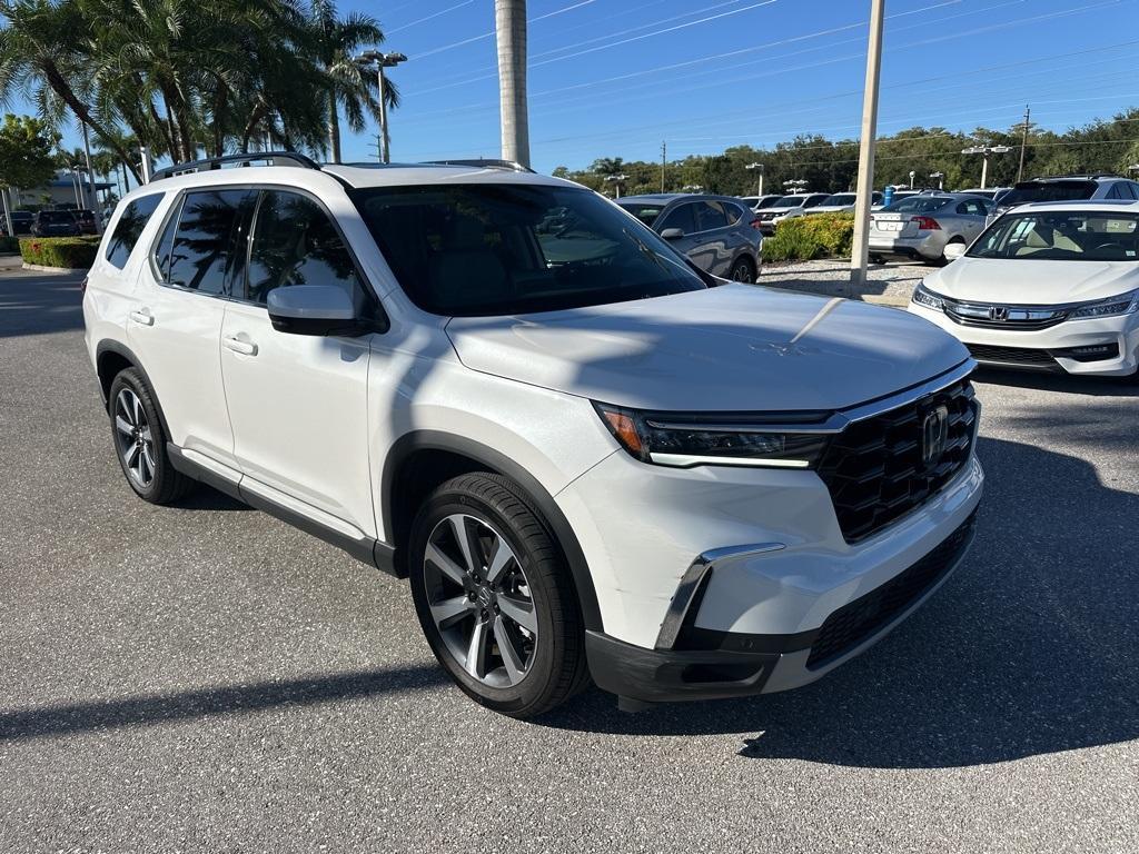 used 2024 Honda Pilot car, priced at $42,800