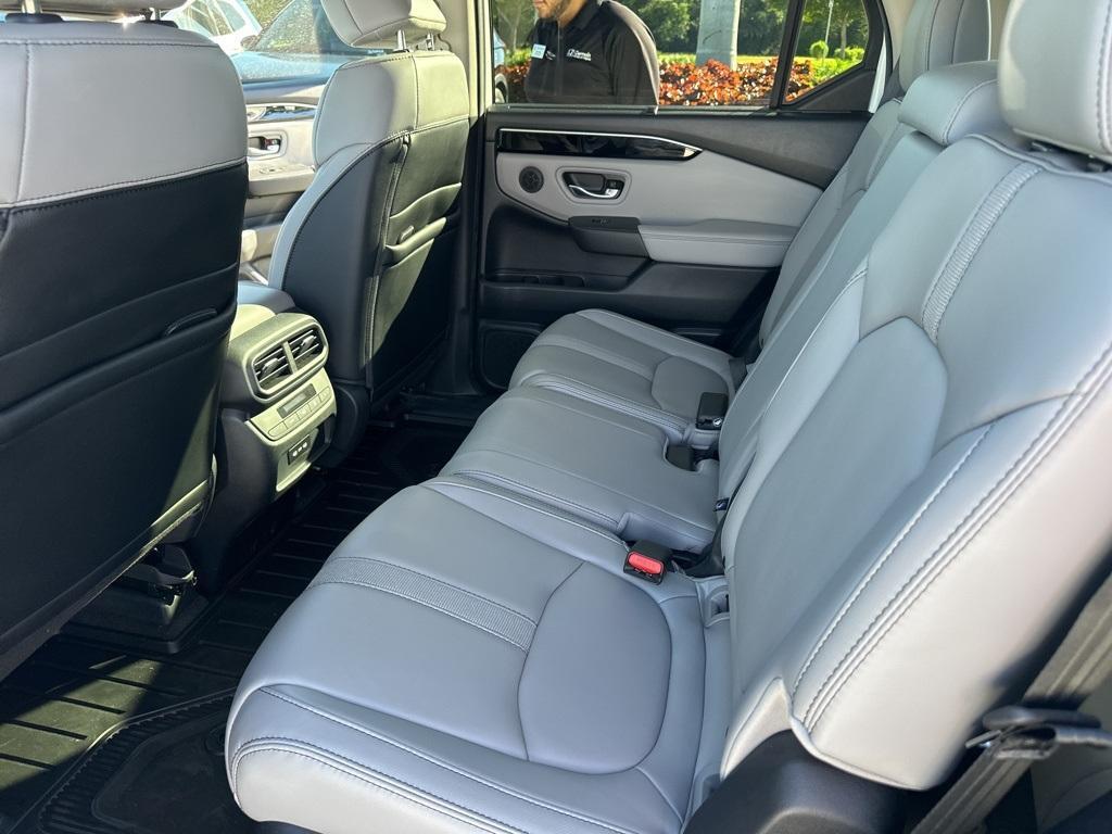 used 2024 Honda Pilot car, priced at $42,800