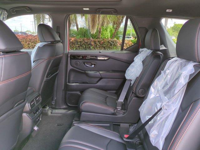 new 2025 Honda Pilot car, priced at $51,305
