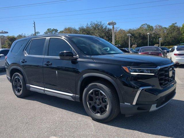 new 2025 Honda Pilot car, priced at $49,195