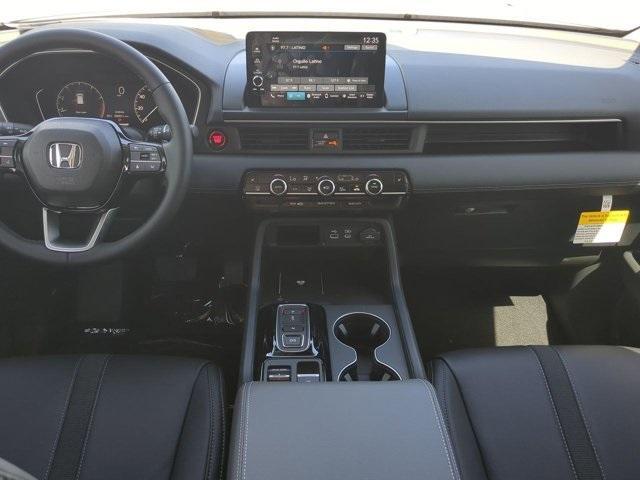 new 2025 Honda Pilot car, priced at $45,450