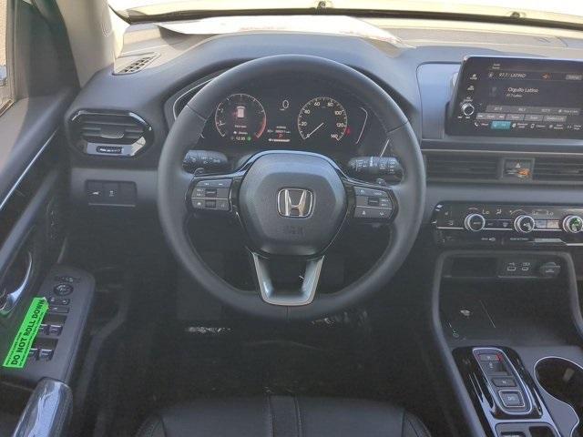 new 2025 Honda Pilot car, priced at $45,450