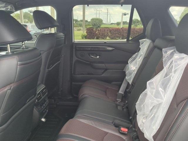 new 2025 Honda Pilot car, priced at $56,530