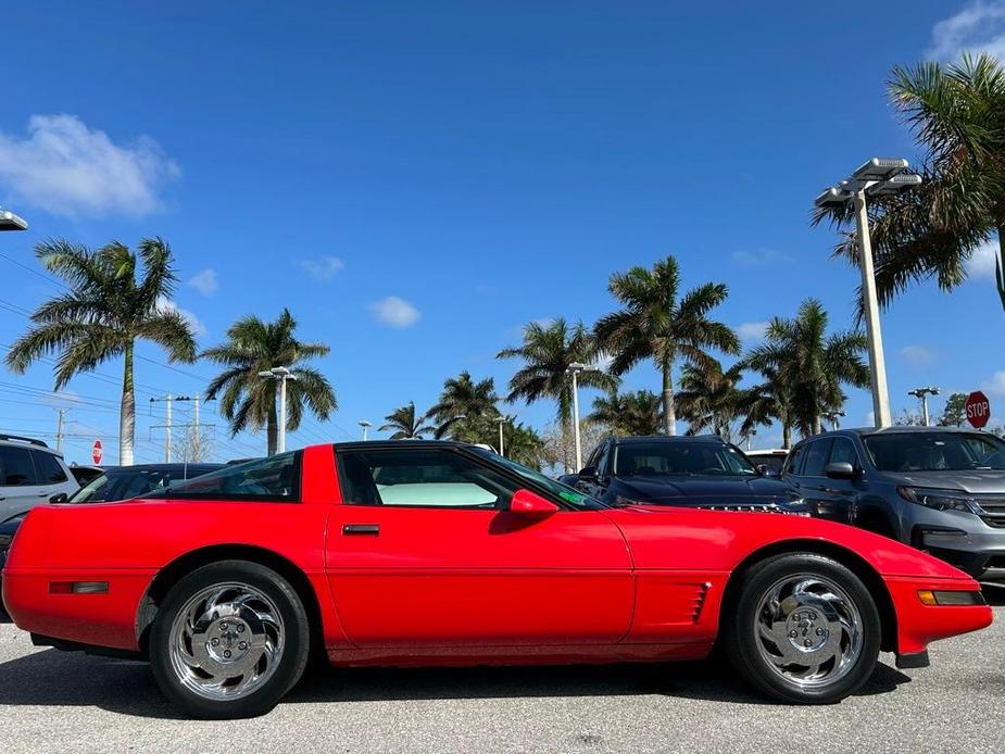 used 1995 Chevrolet Corvette car, priced at $17,888