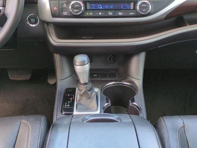 used 2015 Toyota Highlander car, priced at $17,800