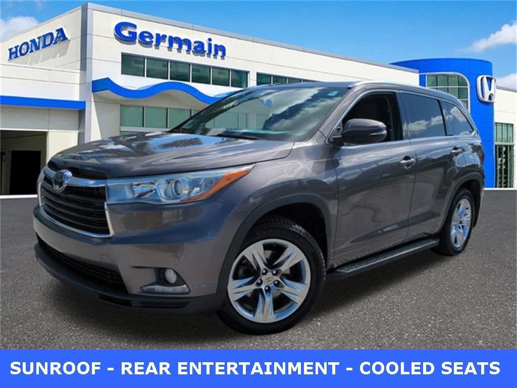 used 2015 Toyota Highlander car, priced at $17,800