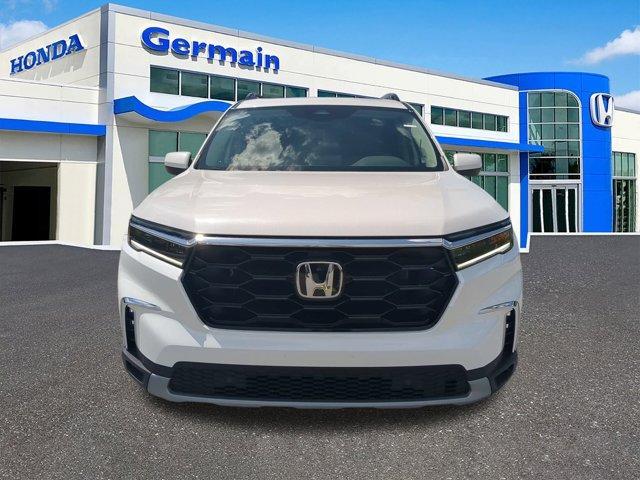 new 2025 Honda Pilot car, priced at $49,405