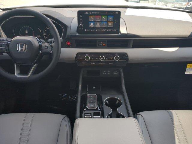 new 2025 Honda Pilot car, priced at $49,405