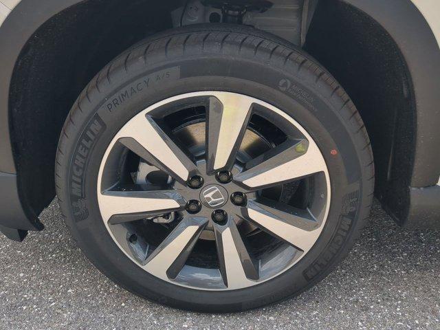 new 2025 Honda Pilot car, priced at $49,405