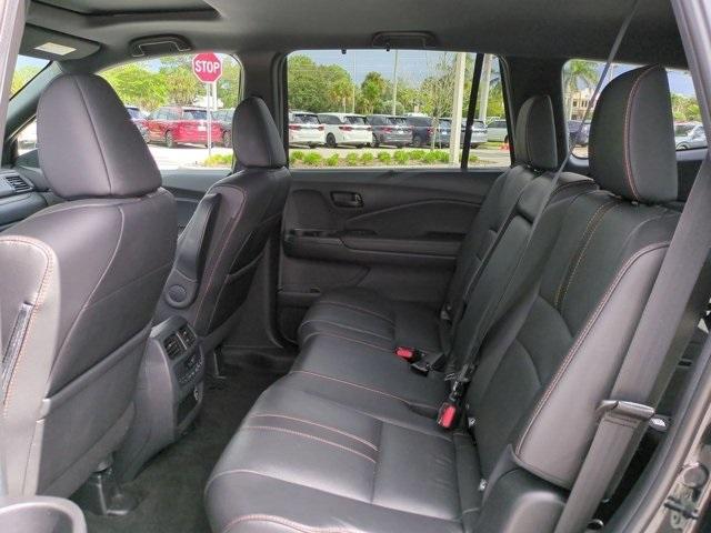 used 2022 Honda Pilot car, priced at $32,300