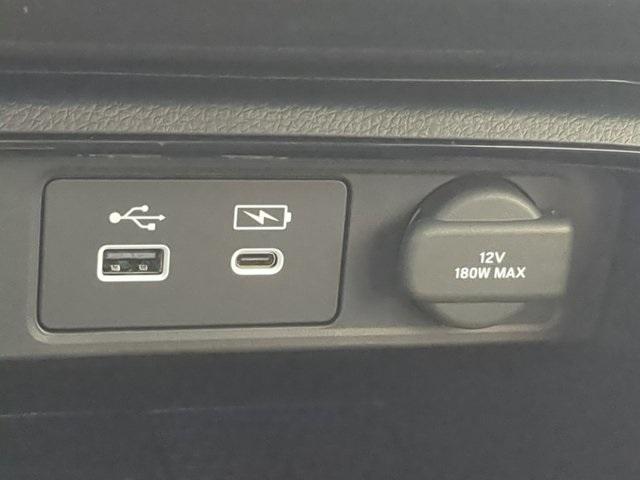 new 2025 Honda CR-V Hybrid car, priced at $39,045