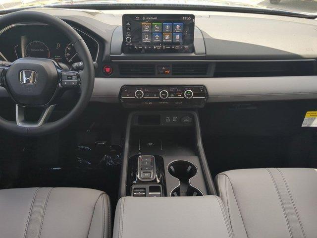 new 2025 Honda Pilot car, priced at $47,600