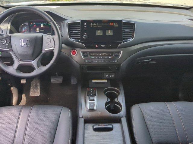 used 2022 Honda Pilot car, priced at $33,688