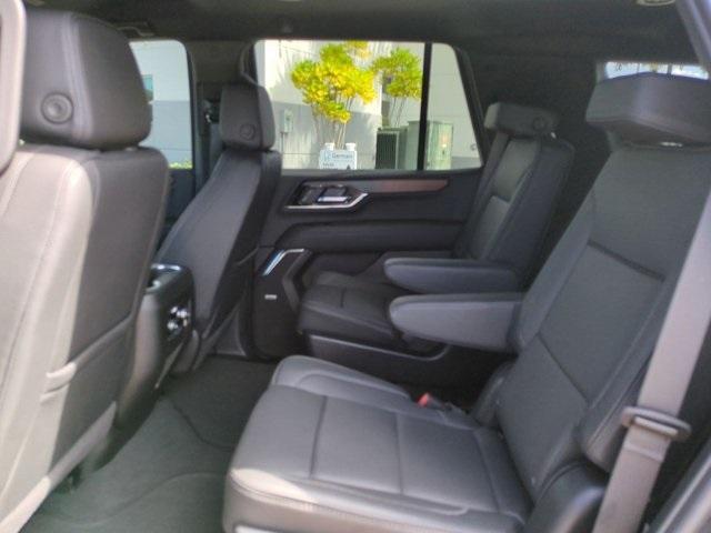 used 2025 GMC Yukon car, priced at $74,800