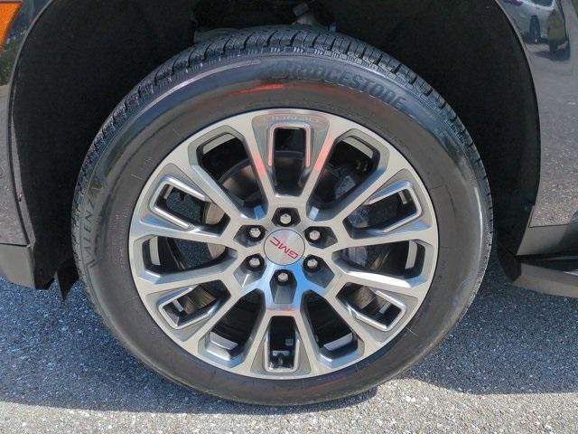 used 2025 GMC Yukon car, priced at $74,800