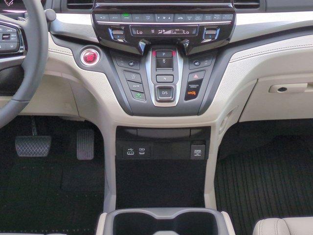 new 2026 Honda Odyssey car, priced at $45,340