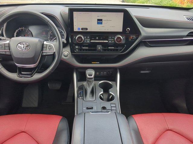 used 2023 Toyota Highlander car, priced at $42,688