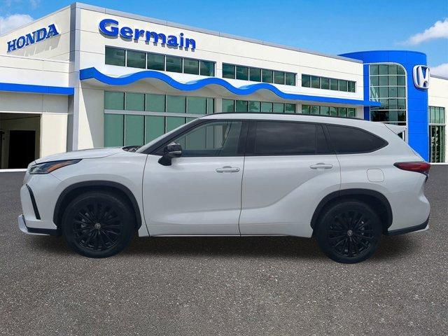 used 2023 Toyota Highlander car, priced at $42,688