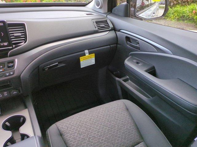 new 2025 Honda Ridgeline car, priced at $41,600