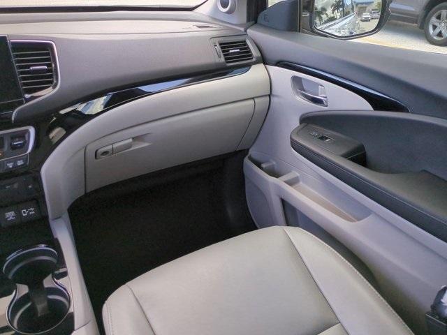 used 2022 Honda Pilot car, priced at $33,800