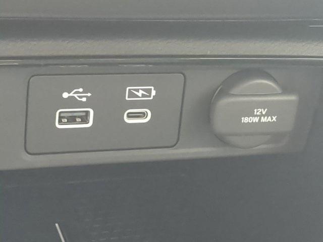 new 2025 Honda CR-V Hybrid car, priced at $39,045