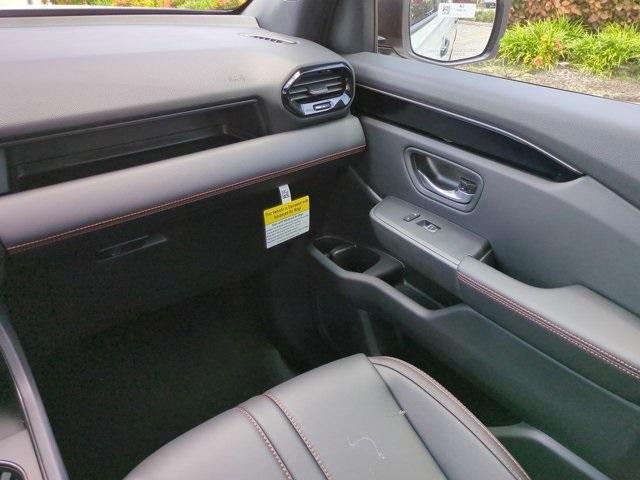 new 2025 Honda Pilot car, priced at $51,350