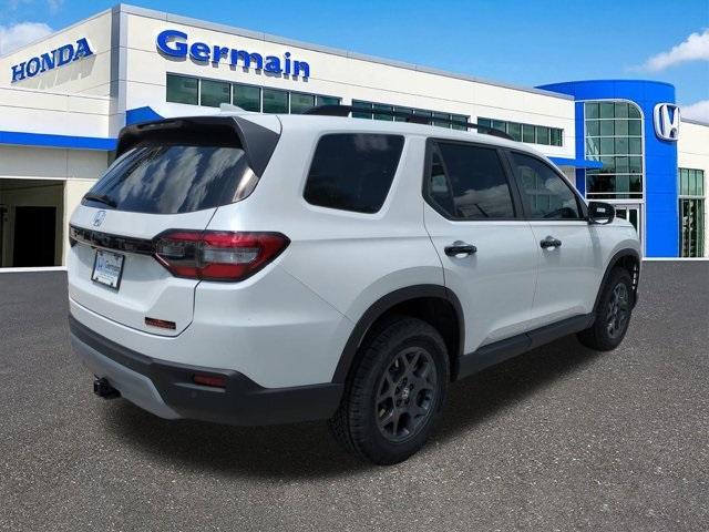 new 2025 Honda Pilot car, priced at $51,350
