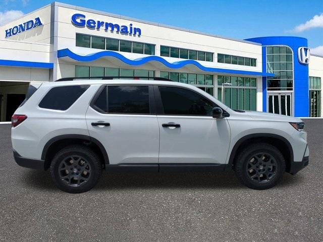 new 2025 Honda Pilot car, priced at $51,350