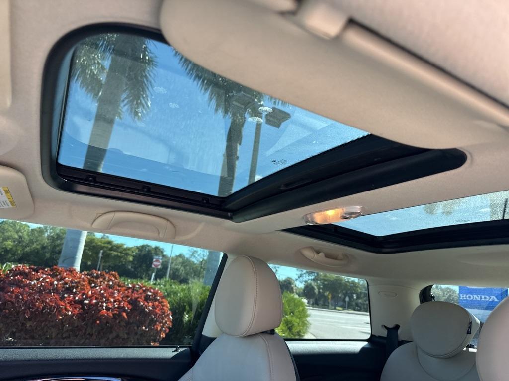 used 2013 MINI Hardtop car, priced at $8,800