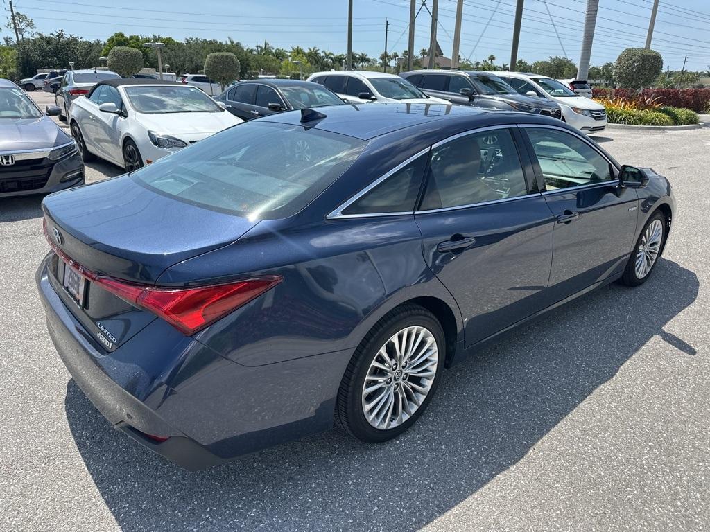 used 2019 Toyota Avalon Hybrid car, priced at $27,500